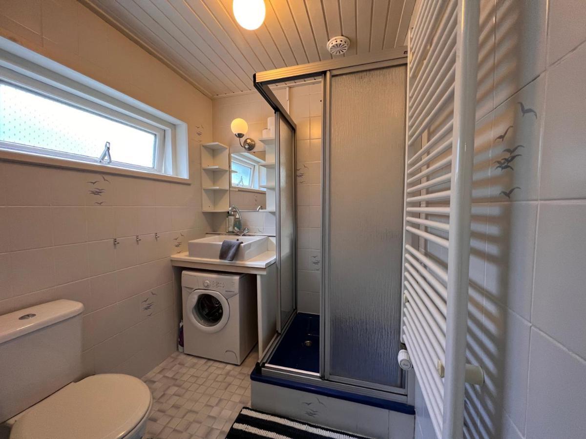 Free Standing Vacation House Garden, Private Jacuzzi, Veluwe Woods Apartment Voorthuizen Bagian luar foto